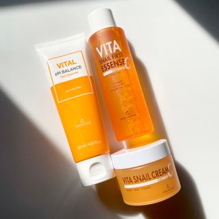 Vita Snail Trio Set [First Essence, Cream, Gel Cleanser] — 4점을 준 리뷰어가 2021년 9월 올린 사용 사진