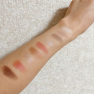 하트퍼센트 Heart Percent Dote on Mood Eye Palette CHERRY-LIKE FACETS — 5점을 준 리뷰어가 2021년 11월 올린 사용 사진