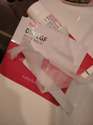 이지듀 이지 듀 DW-EGF 크림 다이브 솜 / 거즈 멀티 패치 — 5점을 준 리뷰어가 2021년 2월 올린 사용 사진