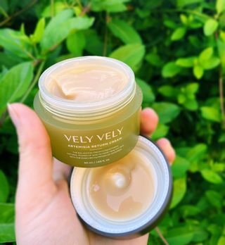 VELY VELY Artemisia Return Cream — 4.5점을 준 리뷰어가 2021년 4월 올린 사용 사진