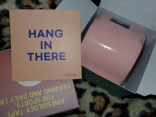 HARUTO 하루토 라이프 UP 엑스트라 센서티브 키네시올로지 테이프 — 5점을 준 리뷰어가 2023년 4월 올린 사용 사진