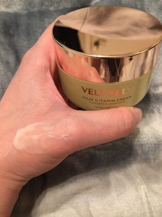 VELY VELY Yuja C-tamin Cream — 5점을 준 리뷰어가 2021년 4월 올린 사용 사진