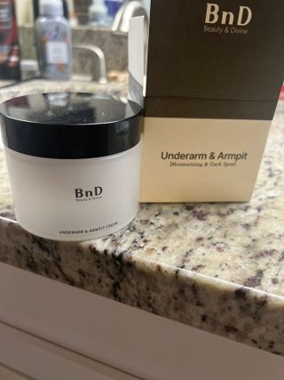 비엔디 2나우[ENG]BnD Body Whitening Underarm Cream — 5점을 준 리뷰어가 2024년 12월 올린 사용 사진