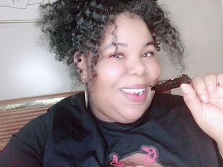 UNCLE NICK 한국 슈퍼 스낵 블랙 &amp; 블랙 김 스낵 — 4점을 준 리뷰어가 2021년 11월 올린 사용 사진