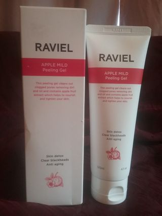 라비엘 모든 피부를 위한 RAVIEL 애플 마일드 필링 젤, 4.1 fl oz, 깊고 부드러운 각질 제거 — 5점을 준 리뷰어가 2022년 8월 올린 사용 사진