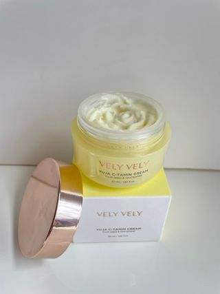 VELY VELY Yuja C-tamin Cream — 5점을 준 리뷰어가 2021년 4월 올린 사용 사진