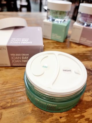 네오젠 비타 듀오 데이 나이트 크림 세트(100g) + 데이 크림(50g) + 나이트 크림(50g) — 5점을 준 리뷰어가 2022년 8월 올린 사용 사진
