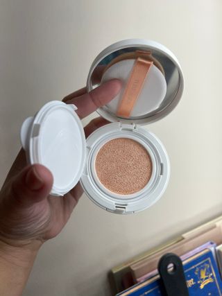 TONEfitSUN 쿠션 12g 비건 톤업 선쿠션 한국산 SPF 50+/ PA++++ — 5점을 준 리뷰어가 2023년 2월 올린 사용 사진