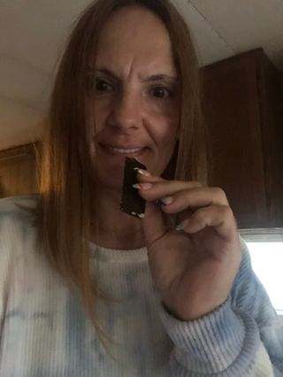 UNCLE NICK 한국 슈퍼 스낵 블랙 &amp; 블랙 김 스낵 — 5점을 준 리뷰어가 2021년 10월 올린 사용 사진