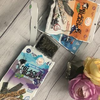 UNCLE NICK 한국 슈퍼 스낵 블랙 &amp; 블랙 김 스낵 — 5점을 준 리뷰어가 2021년 11월 올린 사용 사진