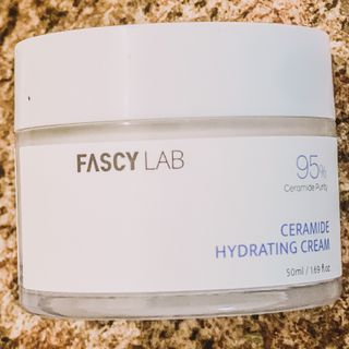 파시랩 USA_[FASCY LAB] 세라마이드 하이드레이팅 크림 — 4점을 준 리뷰어가 2021년 10월 올린 사용 사진