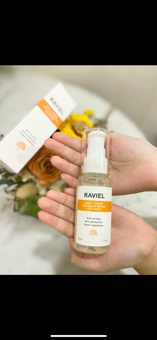 라비엘 멀티 비타민 다크 스팟 &amp; 블레미쉬 케어 페이스 세럼 모든 피부용 1.7 fl oz — 5점을 준 리뷰어가 2023년 1월 올린 사용 사진