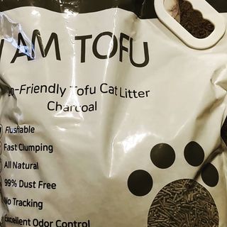 카미스쥬 KAMY 's ZOO I AM TOFU 프리미엄 천연 두부 고양이 쓰레기 숯 10LB — 5점을 준 리뷰어가 2021년 3월 올린 사용 사진