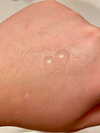 바시엘 BACIEL 바시엘 하이드라 베리어 시카 에센스 토너 — 5점을 준 리뷰어가 2021년 9월 올린 사용 사진