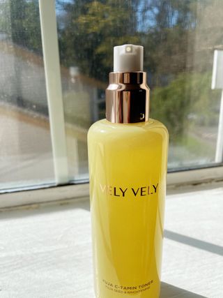VELY VELY Yuja C-Tamin Toner — 5점을 준 리뷰어가 2021년 4월 올린 사용 사진