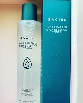바시엘 BACIEL 바시엘 하이드라 베리어 시카 에센스 토너 — 5점을 준 리뷰어가 2021년 9월 올린 사용 사진