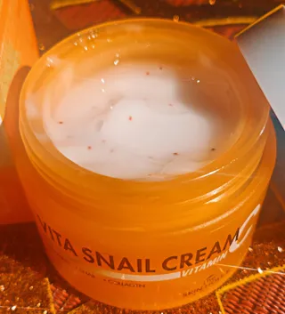 [THE SKIN HOUSE] Vita Snail Cream — 5점을 준 리뷰어가 2022년 3월 올린 사용 사진