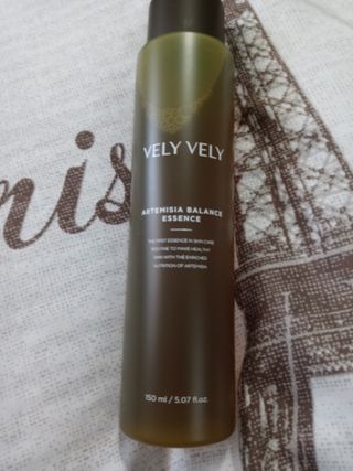 VELY VELY Artemisia Balance Essence — 5점을 준 리뷰어가 2021년 4월 올린 사용 사진