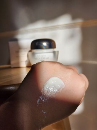 Jutanhak 안티에이징 멜라 크림 50ml / 1.69oz 잡티 &amp; 다크 스팟 케어 하이드레이팅 크림 — 5점을 준 리뷰어가 2022년 11월 올린 사용 사진