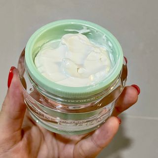 네오젠 비타 듀오 데이 나이트 크림 세트(100g) + 데이 크림(50g) + 나이트 크림(50g) — 5점을 준 리뷰어가 2022년 8월 올린 사용 사진