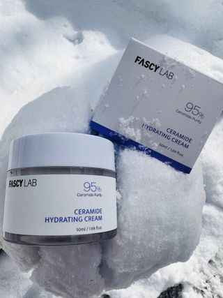 파시랩 USA_[FASCY LAB] 세라마이드 하이드레이팅 크림 — 4점을 준 리뷰어가 2022년 1월 올린 사용 사진