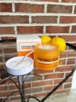 [THE SKIN HOUSE] Vita Snail Cream — 4.5점을 준 리뷰어가 2022년 4월 올린 사용 사진