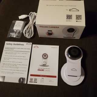 온습도 모니터와 스마트 리모컨이 탑재된 EGLOO cam S4 1080P Wi-Fi 스마트 카메라 — 4점을 준 리뷰어가 2021년 5월 올린 사용 사진