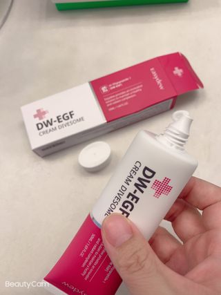 이지듀 DW-EGF 크림 다이브썸 1.69 Fl.Oz — 5점을 준 리뷰어가 2021년 7월 올린 사용 사진
