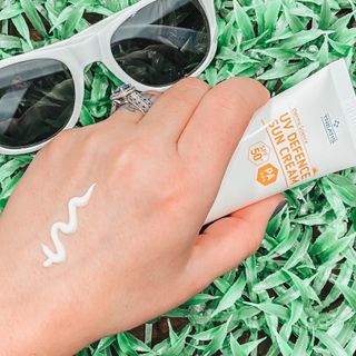 트리티스 US [TREATIS] UV Defence Sun Cream PA+++ / SPF50+ — 5점을 준 리뷰어가 2021년 3월 올린 사용 사진