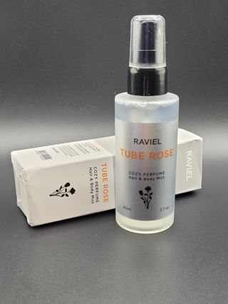 라비엘 RAVIEL 코지 퍼퓸 헤어 &amp; 바디 미스트 스프레이 2.7 fl oz(80ml), 릴리 머스크/튜브 로즈 — 5점을 준 리뷰어가 2022년 8월 올린 사용 사진