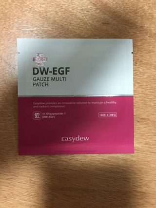이지듀 DW-EGF 멀티 페이셜 시트 마스크 - 0.53 FL OZ 4EA — 5점을 준 리뷰어가 2021년 8월 올린 사용 사진