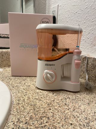 Aquapick AQ-350 물 Flosser 전기 치과 수조 치아 용 전문 구강 세정기 — 5점을 준 리뷰어가 2022년 4월 올린 사용 사진