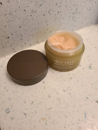 VELY VELY Artemisia Return Cream — 5점을 준 리뷰어가 2021년 4월 올린 사용 사진