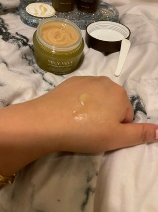 VELY VELY Artemisia Return Cream — 5점을 준 리뷰어가 2021년 4월 올린 사용 사진