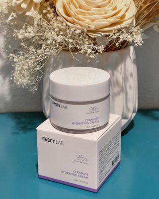 파시랩 USA_[FASCY LAB] 세라마이드 하이드레이팅 크림 — 5점을 준 리뷰어가 2021년 10월 올린 사용 사진