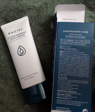 바시엘 BACIEL 바시엘 하이드라 베리어 시카 크림 — 5점을 준 리뷰어가 2021년 8월 올린 사용 사진