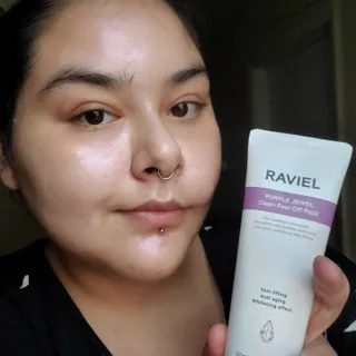라비엘 RAVIEL 퍼플 쥬얼 클린 필 오프 팩, 마일드 블랙헤드 리무버, 4.1 fl oz(120ml) — 5점을 준 리뷰어가 2022년 9월 올린 사용 사진