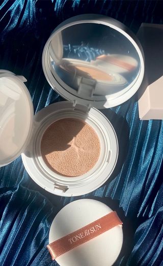 TONEfitSUN 쿠션 12g 비건 톤업 선쿠션 한국산 SPF 50+/ PA++++ — 5점을 준 리뷰어가 2023년 2월 올린 사용 사진