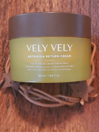 VELY VELY Artemisia Return Cream — 5점을 준 리뷰어가 2021년 4월 올린 사용 사진