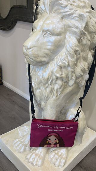 YOUKSHIMWON Wristlet Wallet for Women Smart Phone Strap Clutch — 5점을 준 리뷰어가 2021년 8월 올린 사용 사진