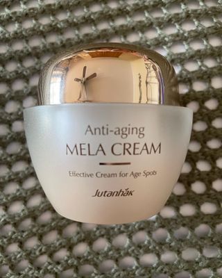 Jutanhak 안티에이징 멜라 크림 50ml / 1.69oz 잡티 &amp; 다크 스팟 케어 하이드레이팅 크림 — 2점을 준 리뷰어가 2022년 11월 올린 사용 사진