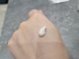 메타포레 12PM  카밍 선스크린 — 5점을 준 리뷰어가 2021년 7월 올린 사용 사진