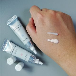 【AK BEAUTY 공식】 도자기 피부 만들기 올인원 베이스 세트 — 4점을 준 리뷰어가 2022년 10월 올린 사용 사진