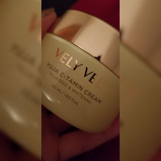VELY VELY Yuja C-tamin Cream — 5점을 준 리뷰어가 2021년 5월 올린 사용 사진