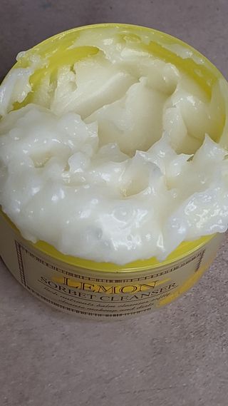 [THE SKIN HOUSE] Lemon Sorbet Cleanser, Aloe Soothing Vitamin Gel — 2.5점을 준 리뷰어가 2021년 12월 올린 사용 사진