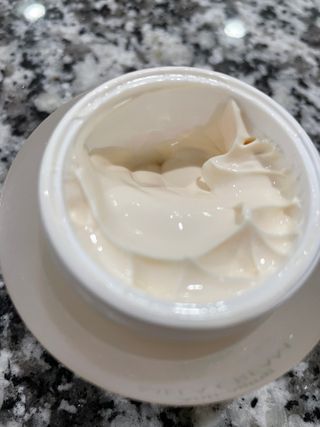 Jutanhak 안티에이징 멜라 크림 50ml / 1.69oz 잡티 &amp; 다크 스팟 케어 하이드레이팅 크림 — 5점을 준 리뷰어가 2023년 7월 올린 사용 사진