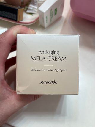 Jutanhak 안티에이징 멜라 크림 50ml / 1.69oz 잡티 &amp; 다크 스팟 케어 하이드레이팅 크림 — 5점을 준 리뷰어가 2022년 11월 올린 사용 사진