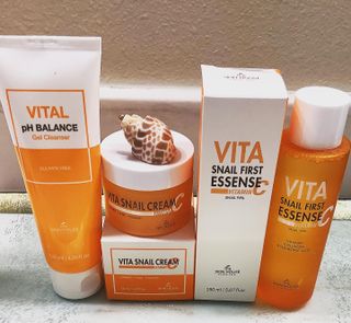 Vita Snail Trio Set [First Essence, Cream, Gel Cleanser] — 5점을 준 리뷰어가 2021년 9월 올린 사용 사진