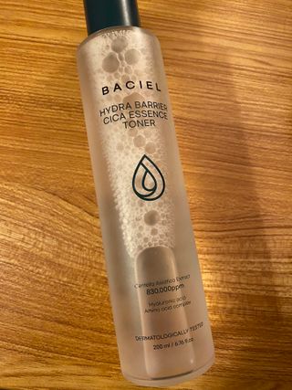 바시엘 BACIEL 바시엘 하이드라 베리어 시카 에센스 토너 — 5점을 준 리뷰어가 2021년 9월 올린 사용 사진