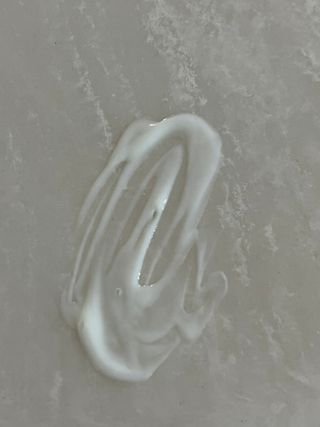 Round Lab Birch Juice Moisturizing Sunscreen — 5점을 준 리뷰어가 2024년 5월 올린 사용 사진